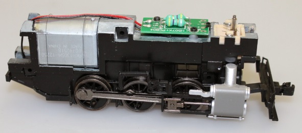 (image for) Complete Loco Chassis - Grey (HO 0-6-0)